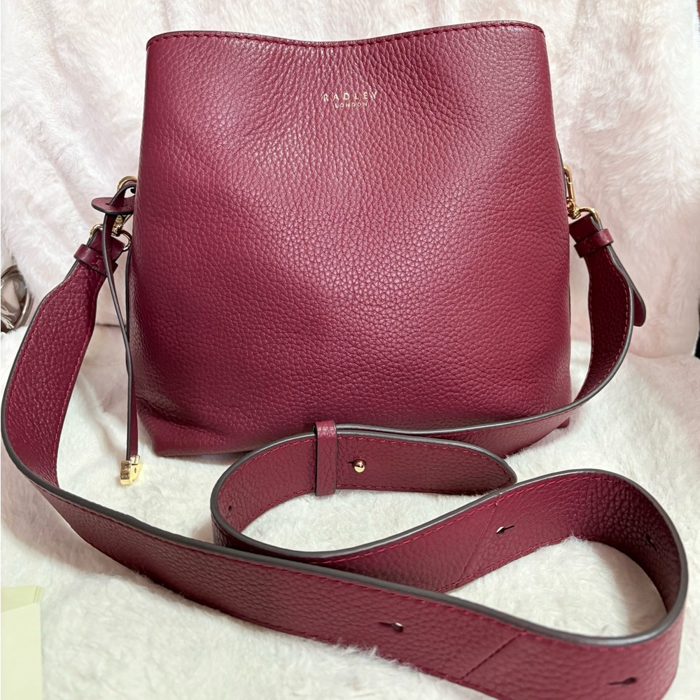 RADLEY LONDON Burgundy Shoulder Bag